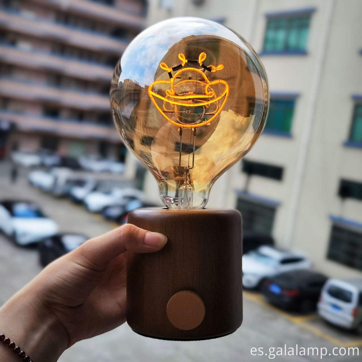 retro-wooden-base-ambient-lighting